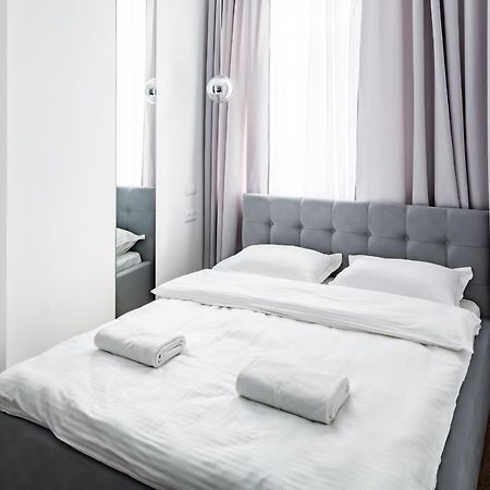 Royal Premier Apartment Lviv Exterior foto